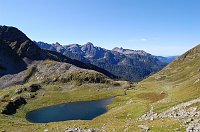 08 Lo scuro lago di Val Sambuzza